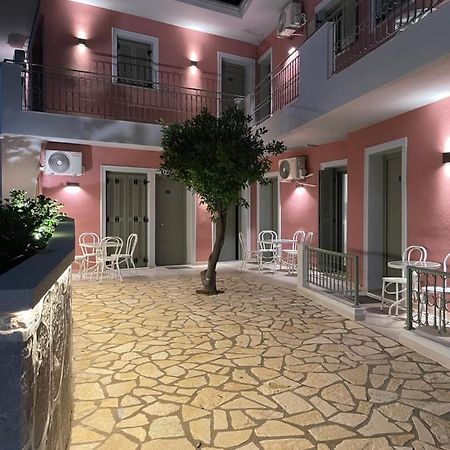 Anax Apartments Parga Esterno foto