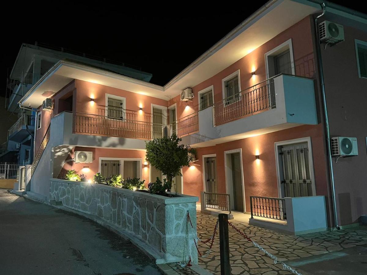 Anax Apartments Parga Esterno foto